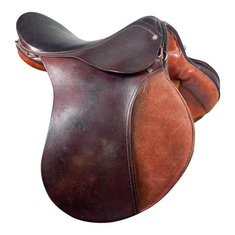 Saddle 